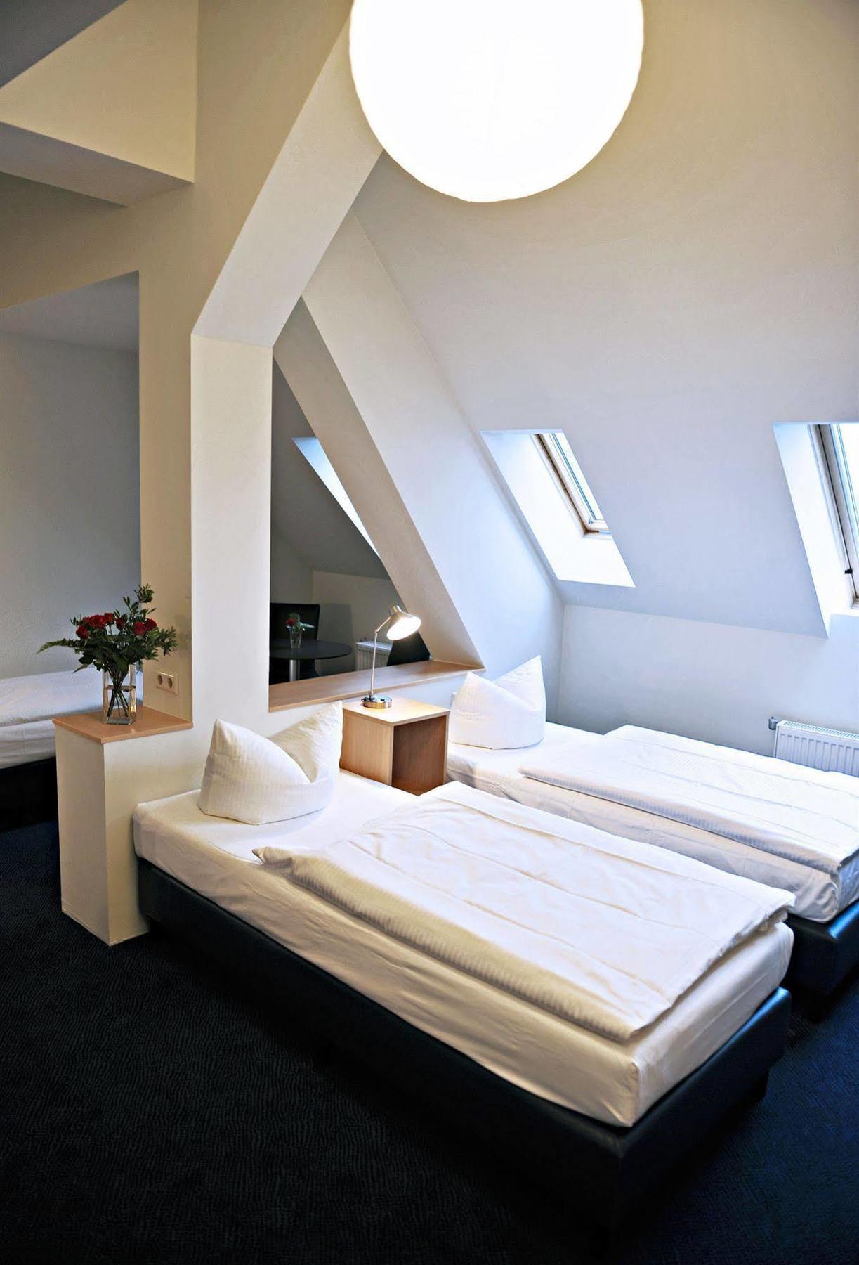 Hotel Transit Loft เบอร์ลิน ภายนอก รูปภาพ